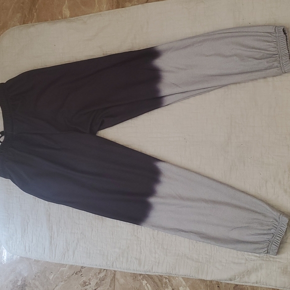 Shein Sweat Pants - Picture 4 of 5
